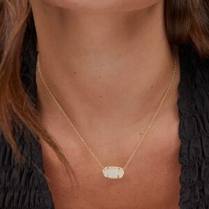 Kendra Scott Gold Pendant Necklace in Iridescen
